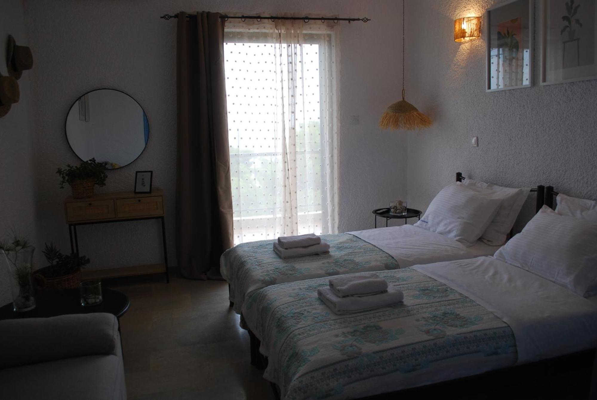 Vana Studios Agia Marina  Esterno foto