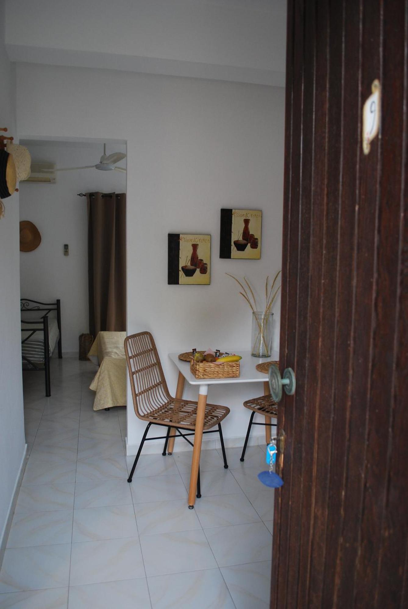 Vana Studios Agia Marina  Esterno foto