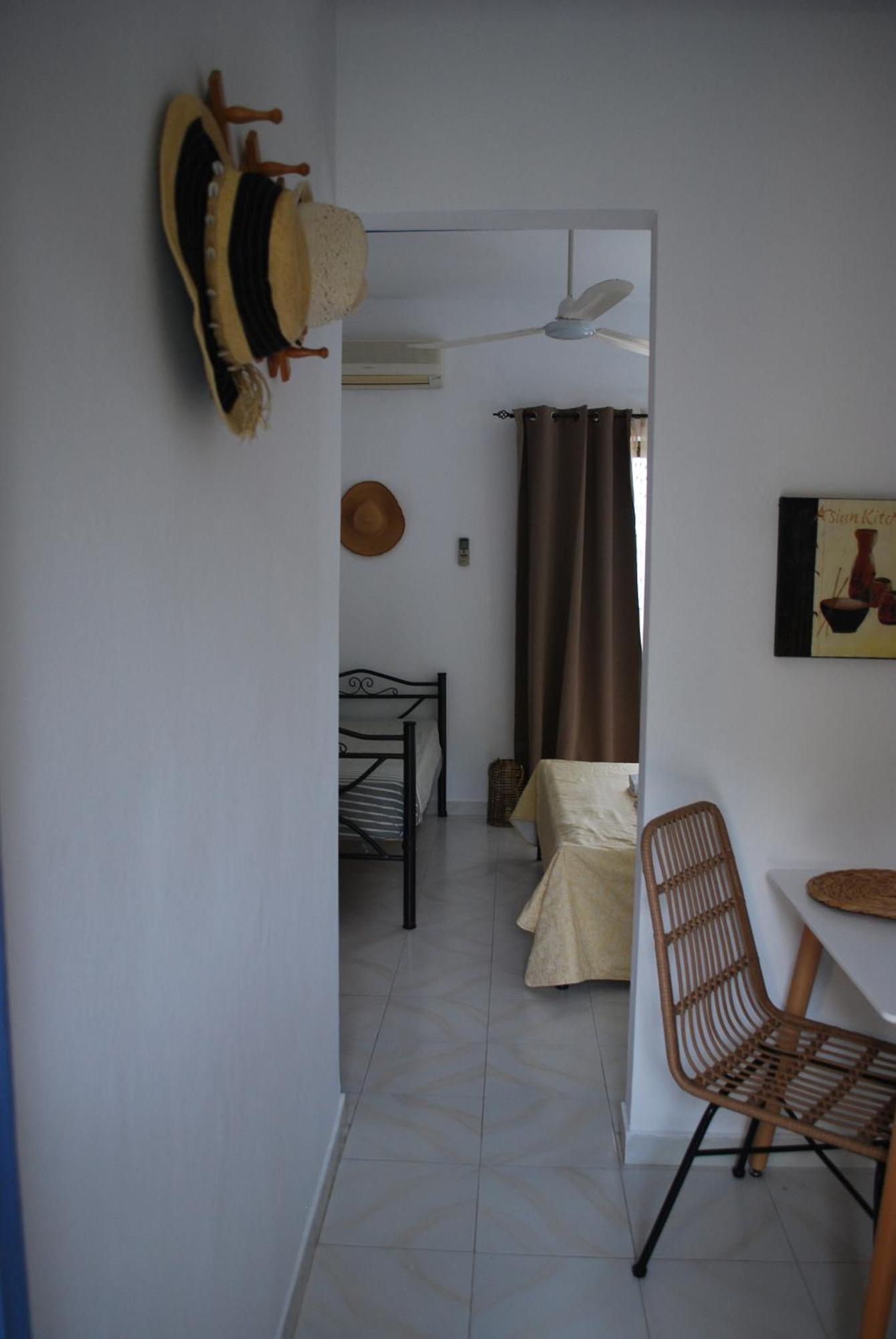 Vana Studios Agia Marina  Esterno foto