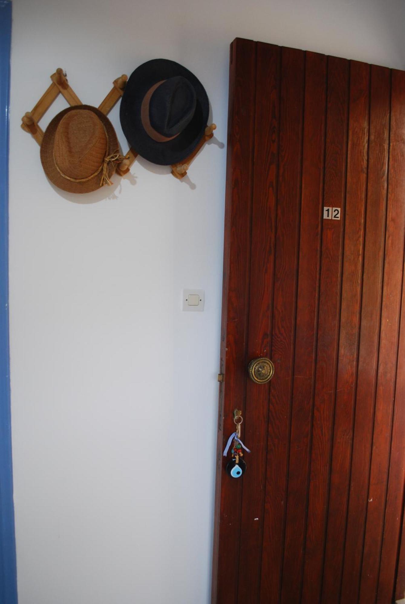 Vana Studios Agia Marina  Esterno foto